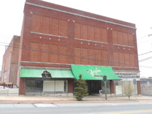 Apartments planned for former furniture store