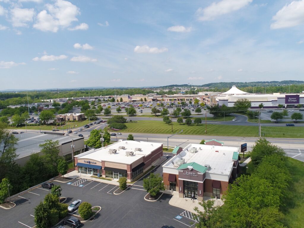Plaza near Park City fetches $4.1M